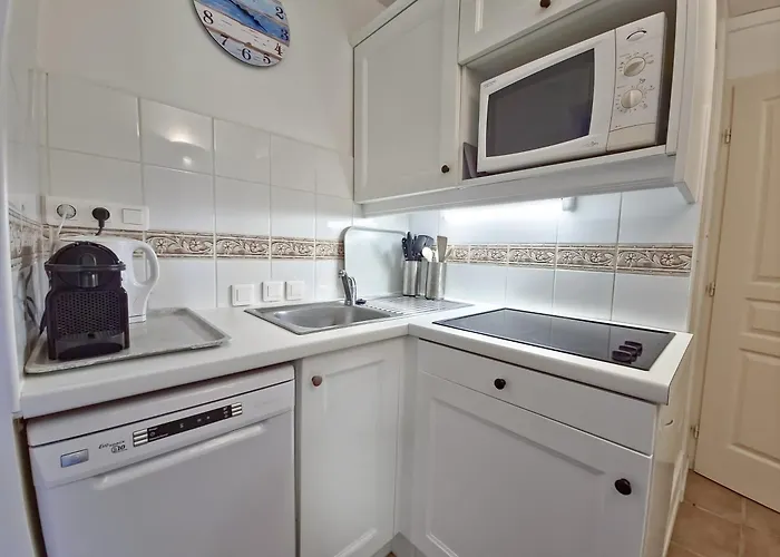 La Pinède - T4 Avec Terrasse Et Piscine Appartement Le Lavandou