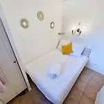 La Pinede - T4 Avec Terrasse Et Piscine 아파트